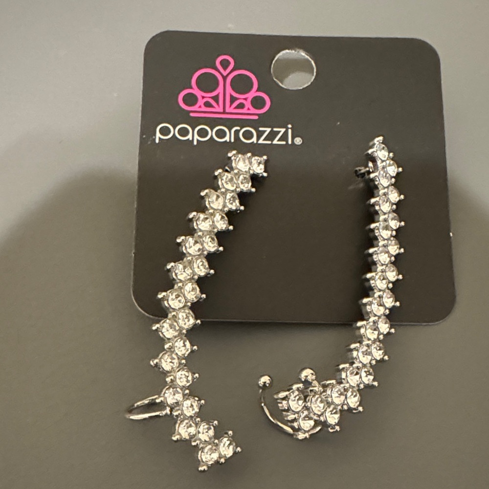 🛍️Silver Rhinestone Post/Cuff Earrings